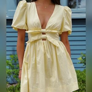 Lalavon Light Yellow Puff Sleeve Blouse